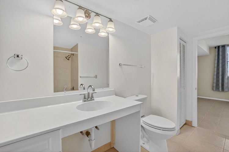 The Tides at Bridgeside Square #819 image #24