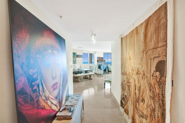 The Vue #1005 image #14