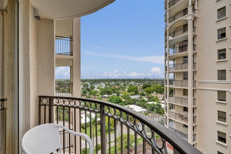 The Vue #1005 image #28