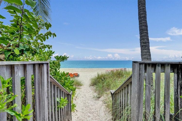 The Vue #1005 image #51