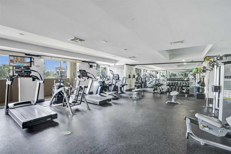 The Vue #1005 image #55