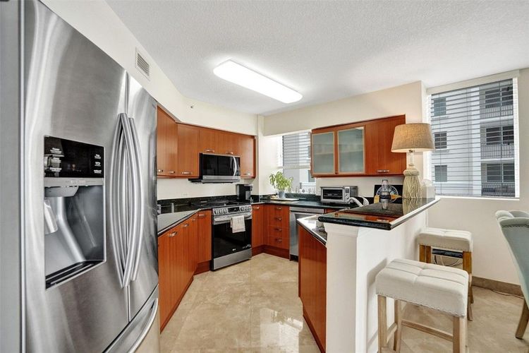 The Vue #1005 image #68