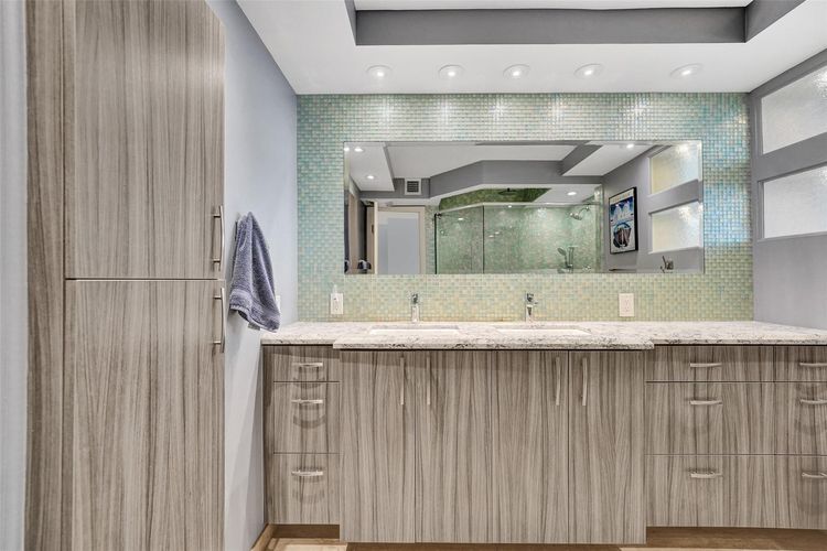 The Corinthian #11c image #10