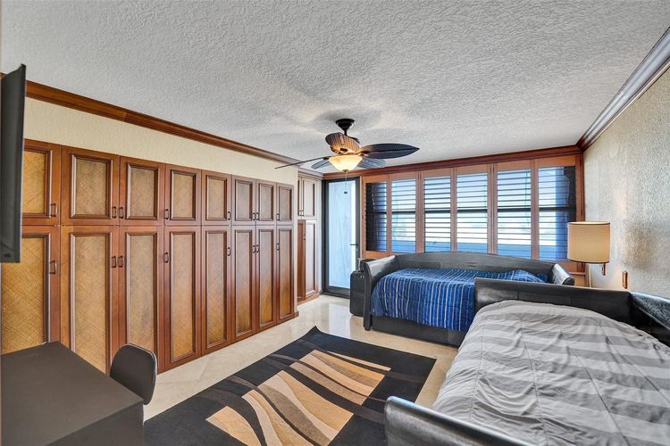 The Corinthian #11c image #14