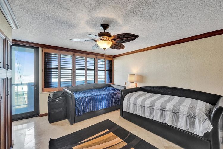 The Corinthian #11c image #15