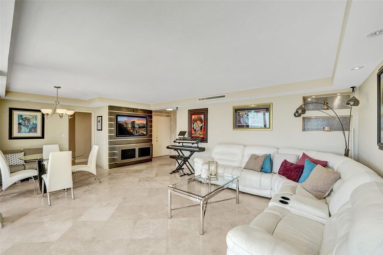 The Corinthian #11c image #30