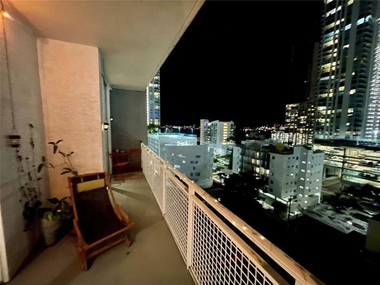 The Yorker #1006 image #11