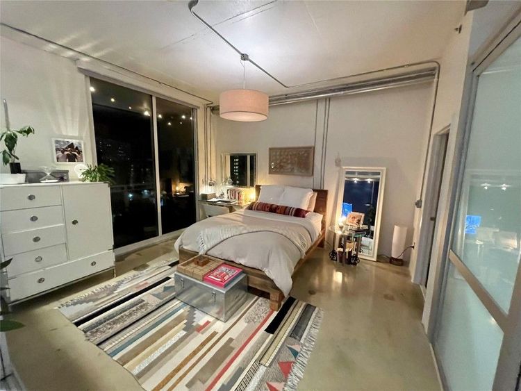 The Yorker #1006 image #32