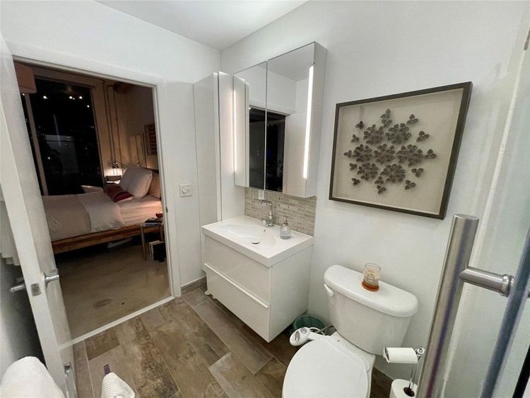 The Yorker #1006 image #35