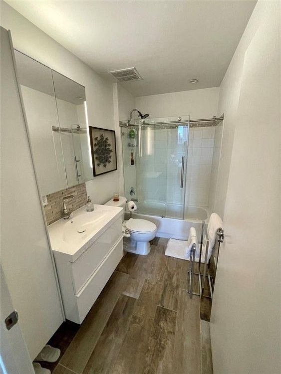 The Yorker #1006 image #36