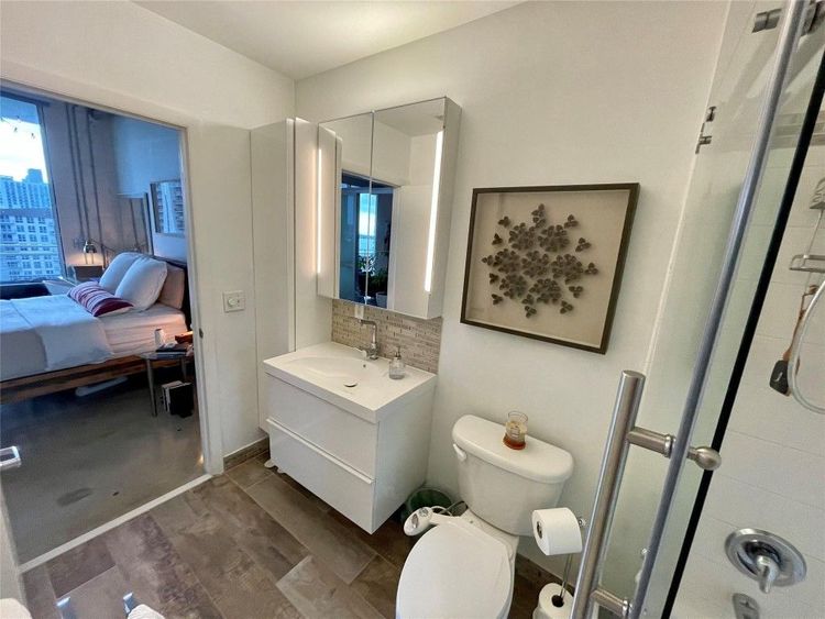 The Yorker #1006 image #37