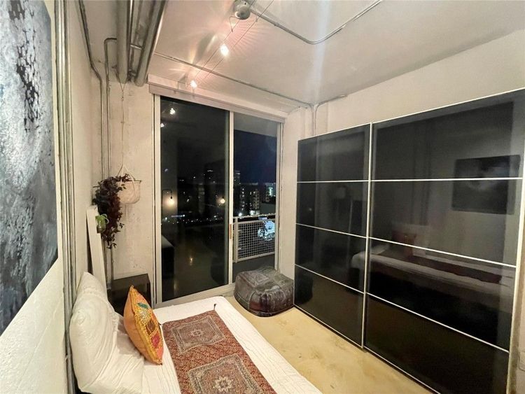 The Yorker #1006 image #40