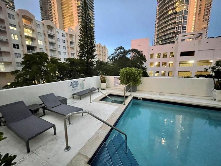 The Yorker #1006 image #52