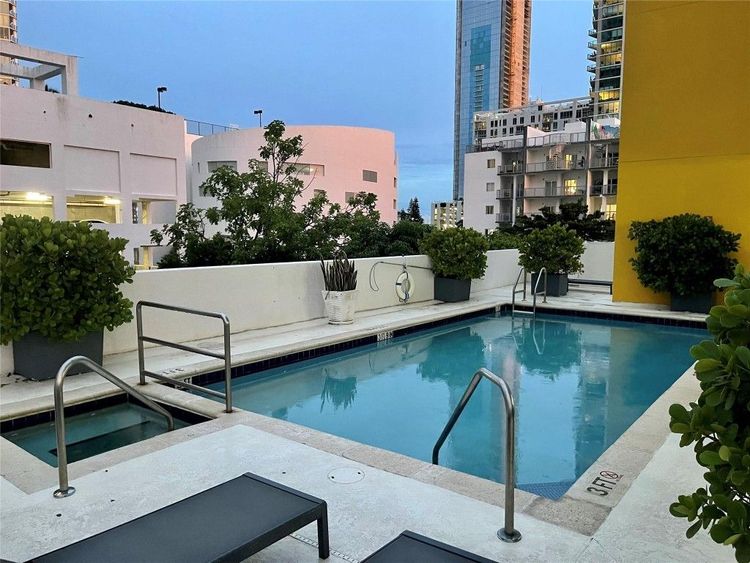 The Yorker #1006 image #54