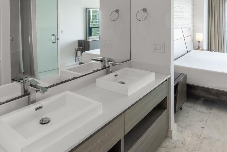 Icon Bay #3407 image #11