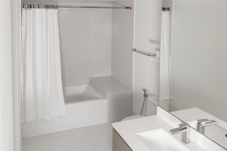 Icon Bay #3407 image #17