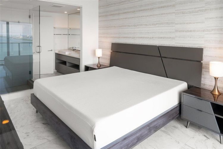 Icon Bay #3407 image #8