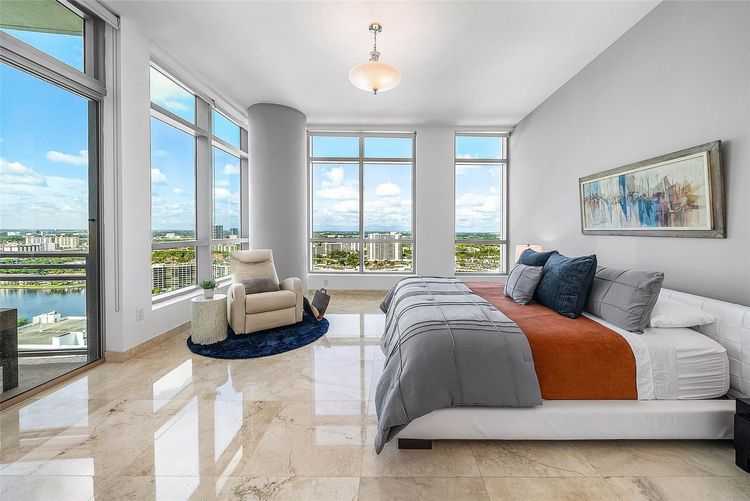 Diplomat Residences #2605 image #15