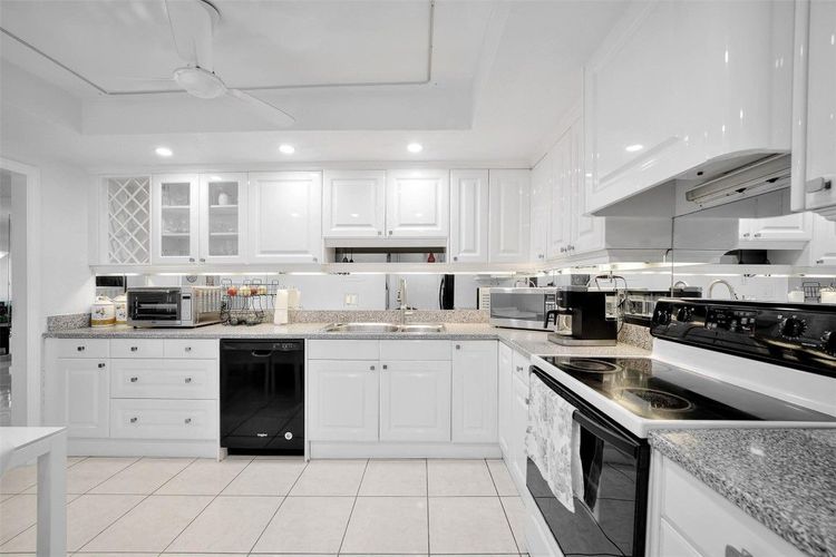 Playa Del Mar #415 image #14