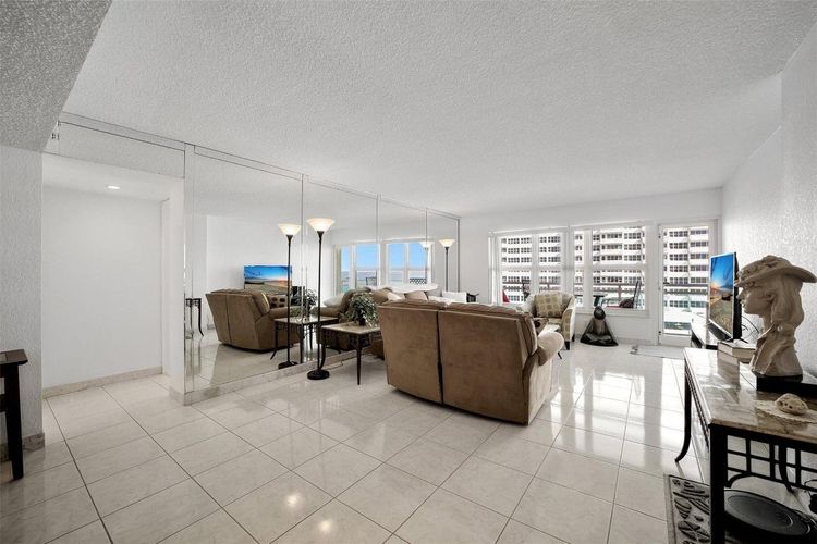 Playa Del Mar #415 image #16