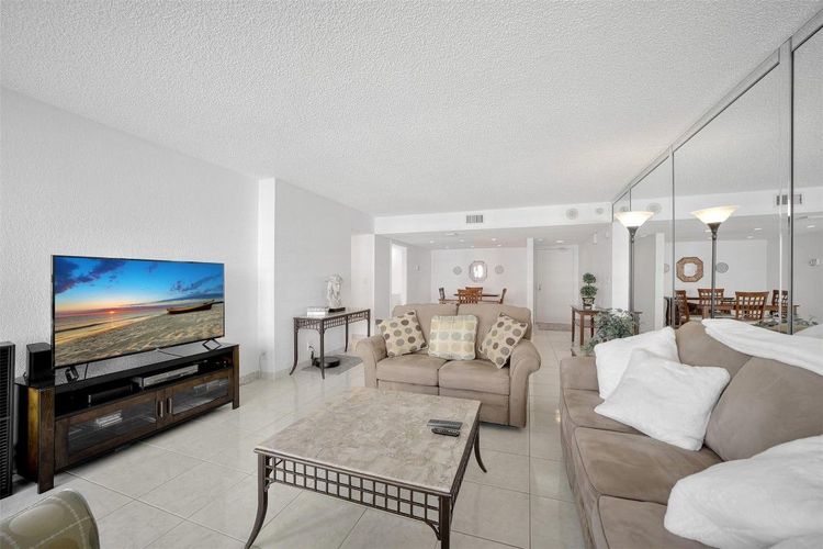 Playa Del Mar #415 image #20