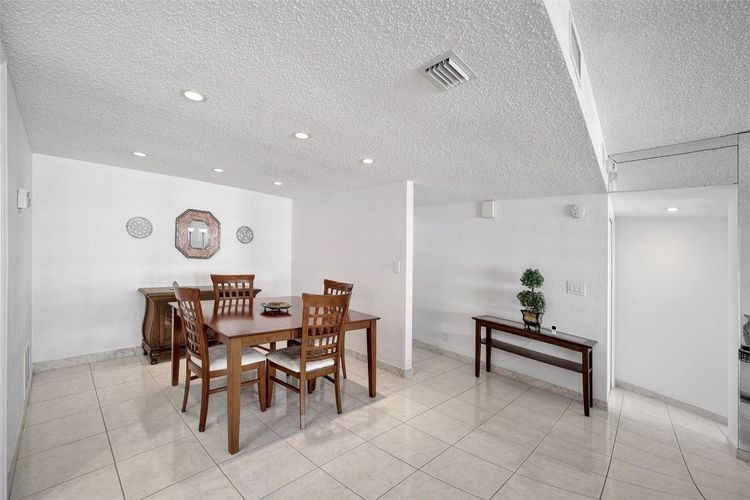 Playa Del Mar #415 image #9