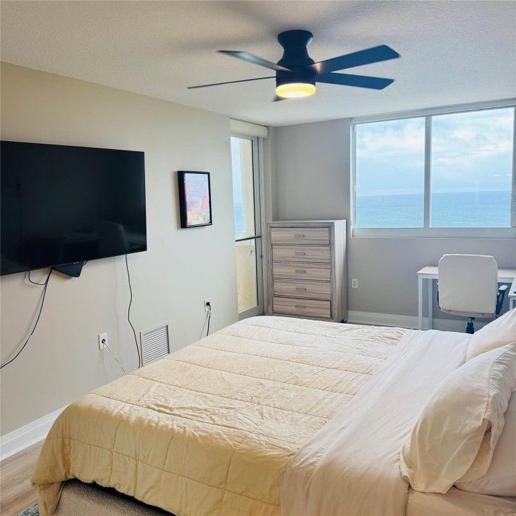 The Vue #1605 image #12