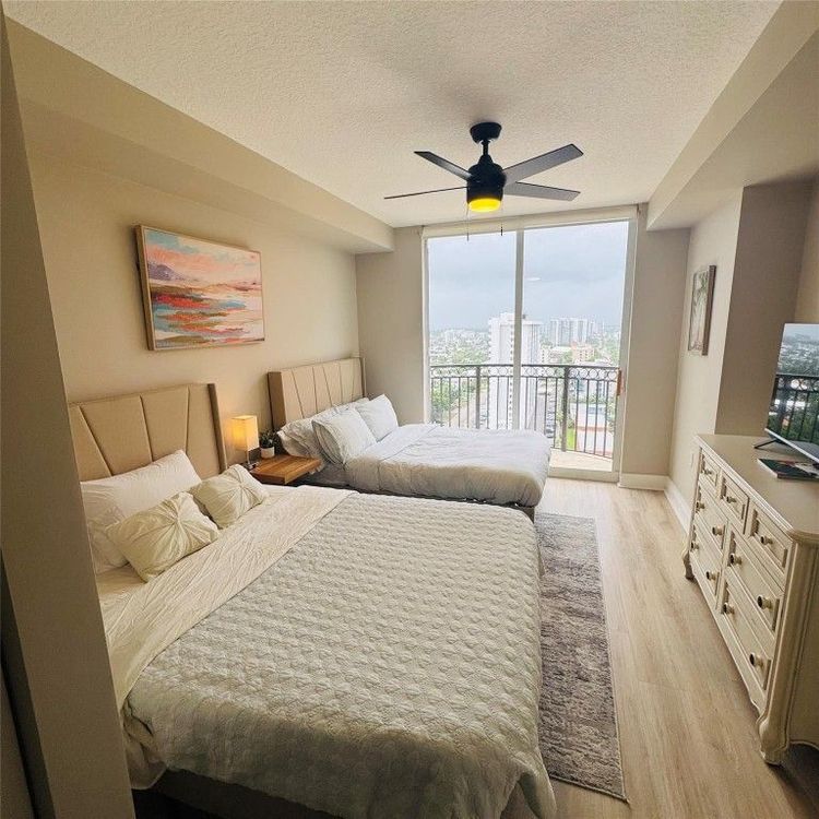 The Vue #1605 image #18