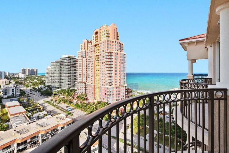 The Vue #1605 image #20