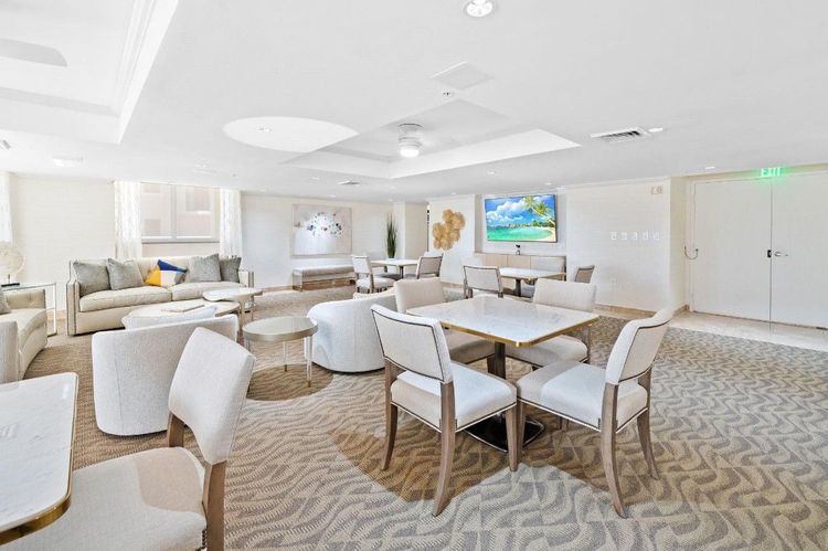 The Vue #1605 image #26