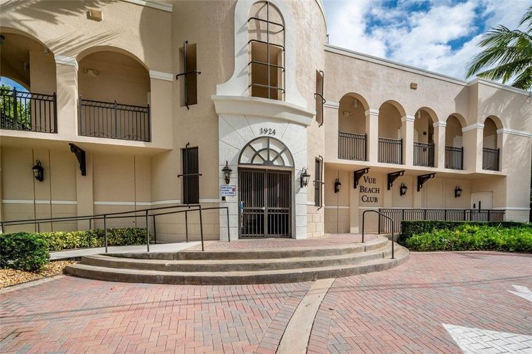 The Vue #1605 image #31