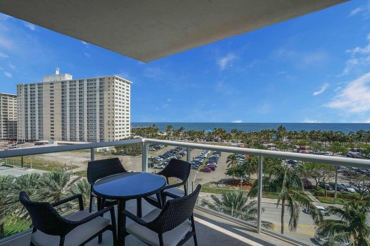 The Plaza at Oceanside #506 image #41