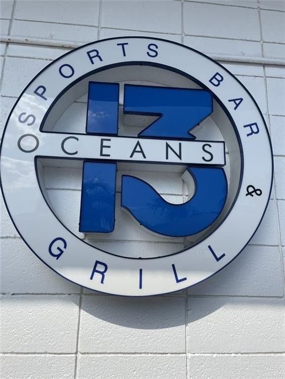 Hollywood Towers #605 image #22