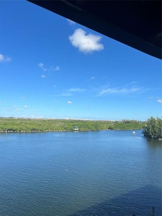 Yacht Harbour Villas #503 image #23