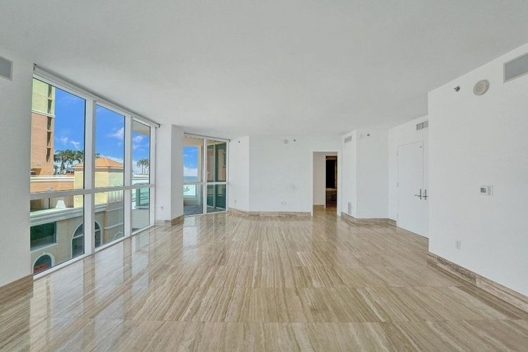 Las Olas Beach Club #806 image #10