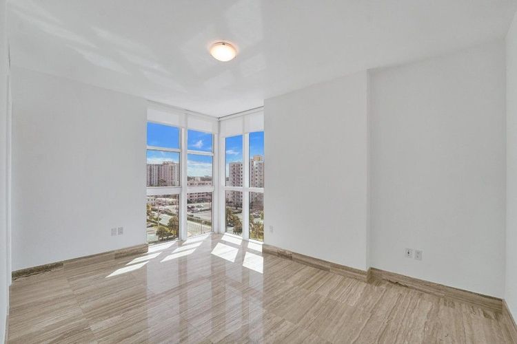 Las Olas Beach Club #806 image #31