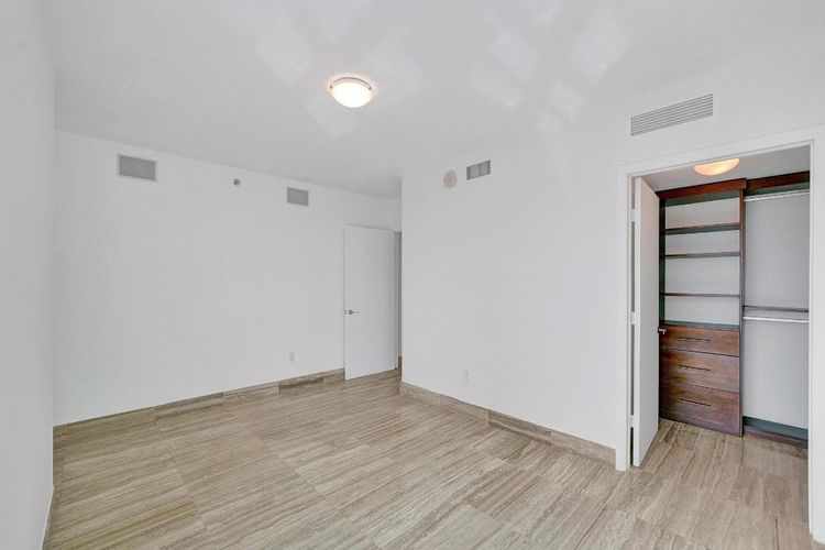 Las Olas Beach Club #806 image #34