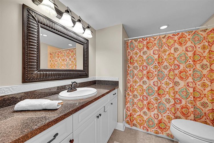 Vantage View #1405 image #17