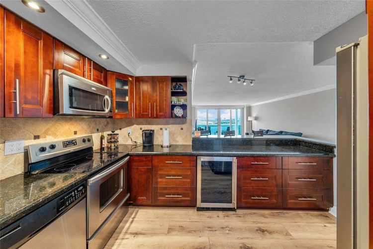 Point of Americas #604 image #15