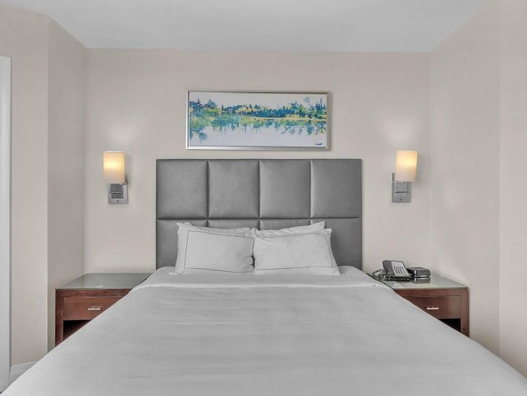 Gallery One DoubleTree #922 image #18