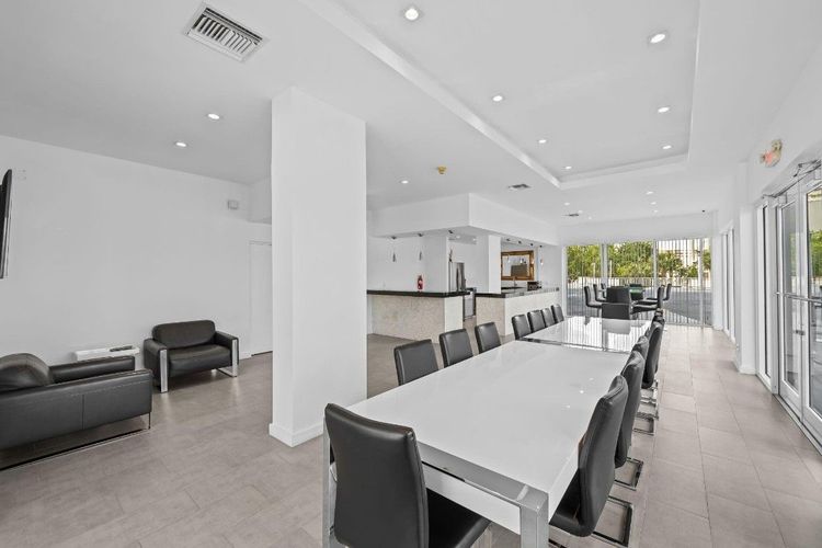 Vantage View #1710 image #30