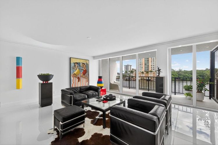 The Corinthian #3C image #15