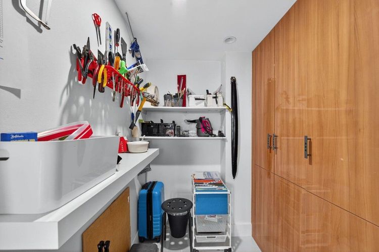 The Corinthian #3C image #26