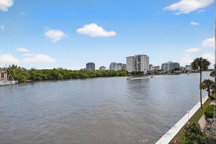 The Corinthian #3C image #36