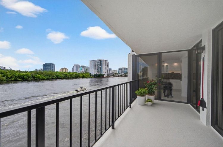 The Corinthian #3C image #40