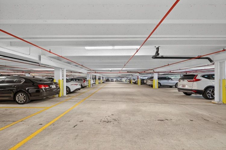 The Corinthian #3C image #61