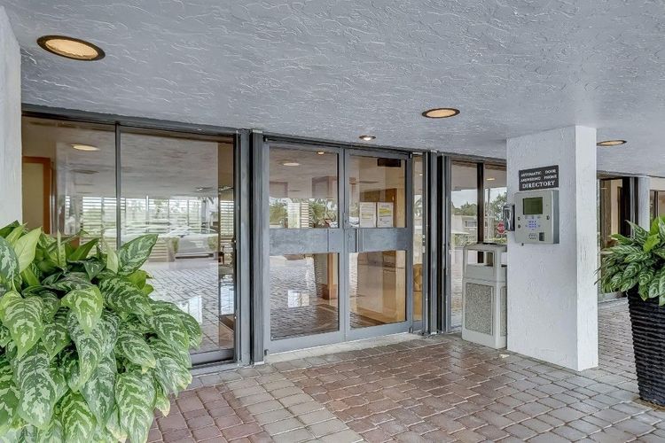 The Corinthian #3C image #62