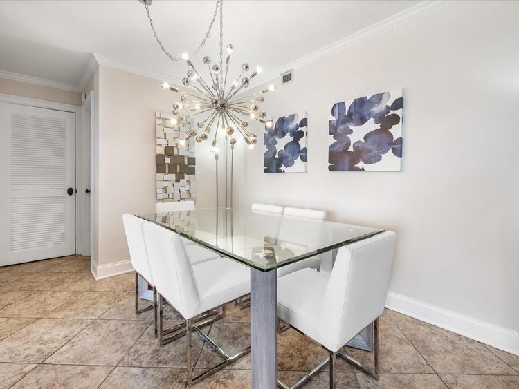 Vantage View #1407 image #15