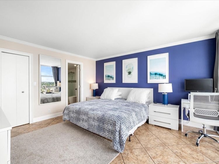 Vantage View #1407 image #17