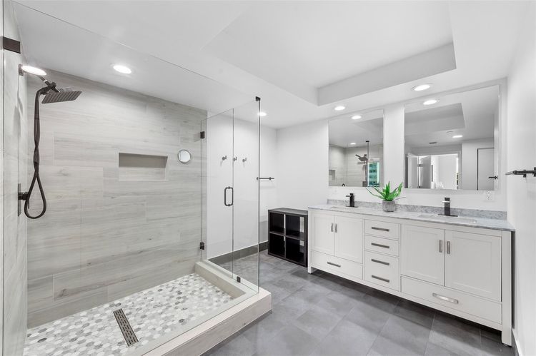 Sapphire Condo #504N image #26